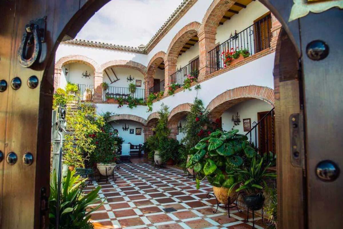 Un refugio de tranquilidad: Hotel Los Caracoles en Frigiliana, Málaga.